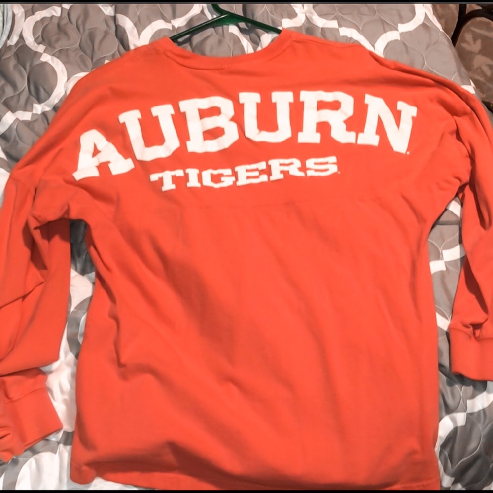 long sleeve auburn top!